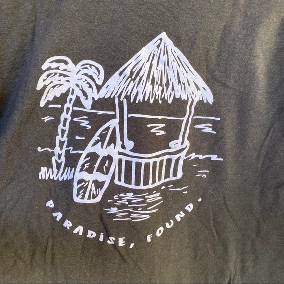 3/$25 || Serengetee Paradise Found Tee - Picture 4 of 5